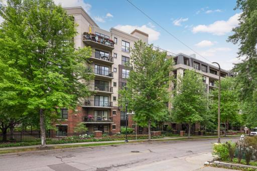 317 Groveland Avenue, 305, Minneapolis, MN 55403