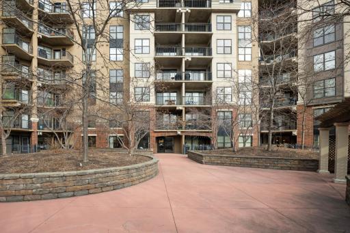 317 Groveland Avenue, 305, Minneapolis, MN 55403