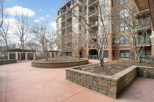 317 Groveland Avenue, 305, Minneapolis, MN 55403
