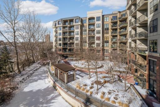 317 Groveland Avenue, 305, Minneapolis, MN 55403
