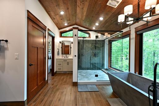 Primary Suite Bathroom