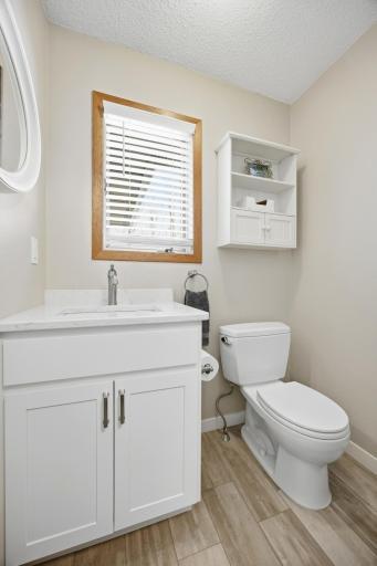 5422 35th Street S, Fargo, ND 58104