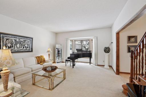11824 Welters Way, Eden Prairie, MN 55347