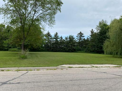 Photo for 1605 Cardinal Drive N, Thief River Falls, MN 56701 - listing #7007818 1605 Cardinal Drive N, Thief River Falls, MN 56701