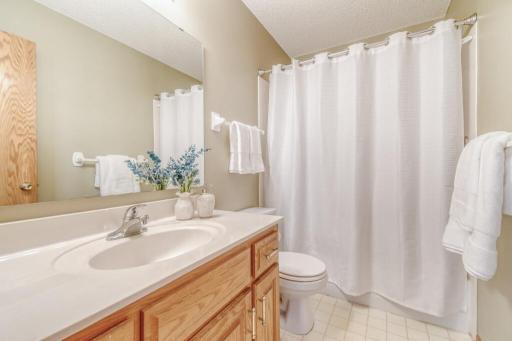 Main level full bath