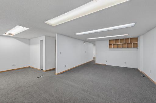 5201 Lakeland Avenue N, Minneapolis, MN 55429