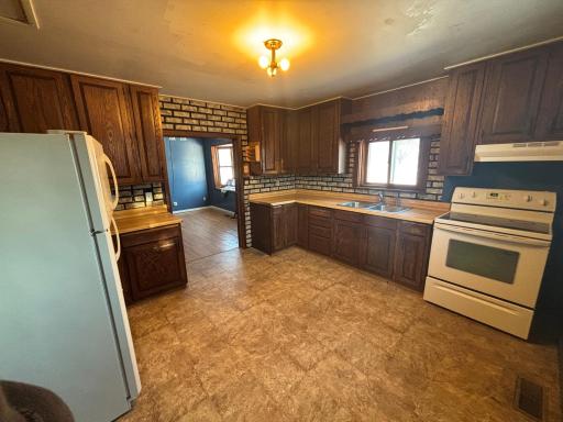 114 E Maple Avenue, Frazee, MN 56544
