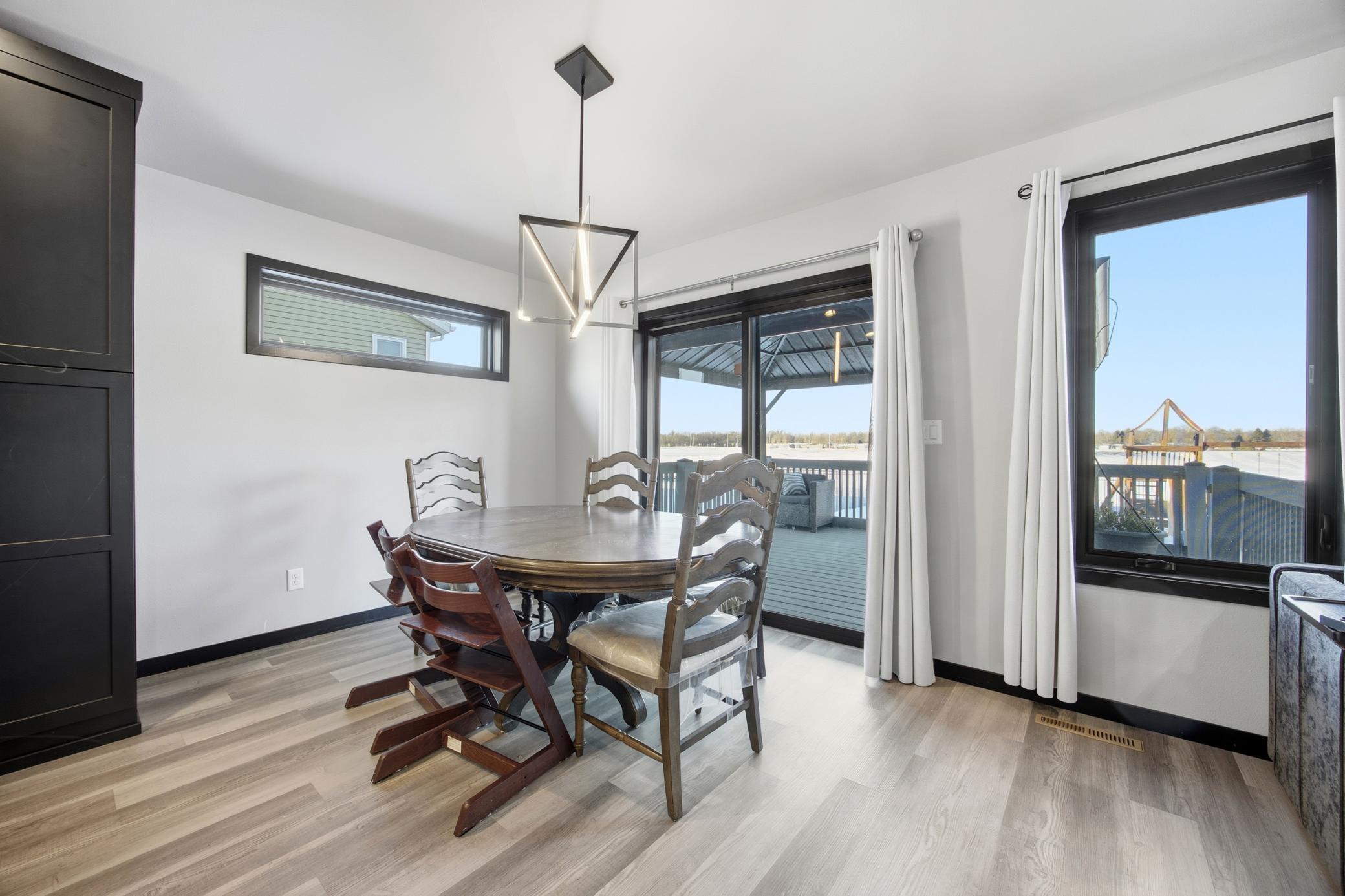 Dining room accommodates a good sized table