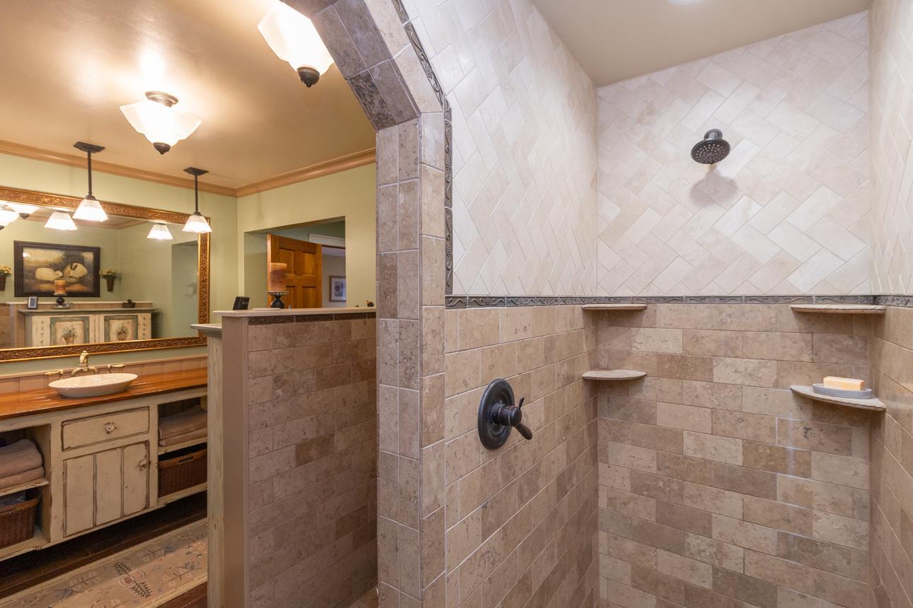 Arched tile shower