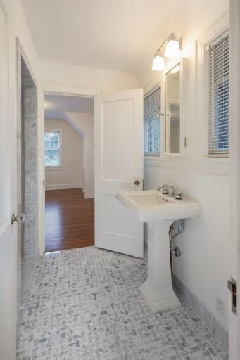 2635 Newton Avenue S, Minneapolis, MN 55405