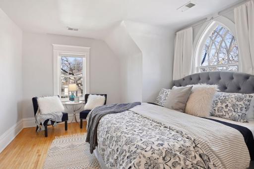 2504 Euclid Place, Minneapolis, MN 55405