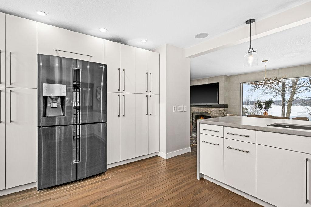 With expansive countertops and ample cabinetry, you’ll have a place for everything