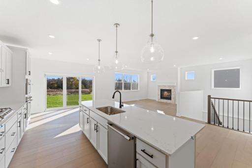 (Photo of an inventory home, actual homes finishes will vary)