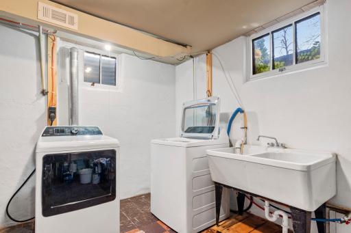lower level laundry room