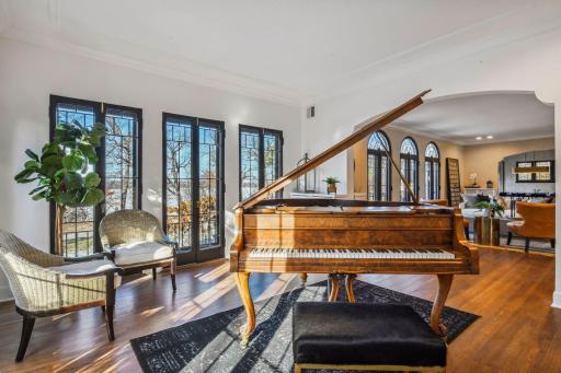 4637 E Lake Harriet Parkway, Minneapolis, MN 55419
