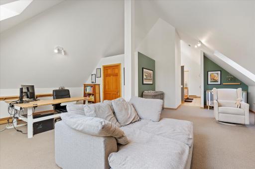 10047 Cove Pointe Road, Brainerd, MN 56401