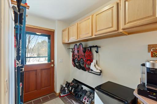 10047 Cove Pointe Road, Brainerd, MN 56401