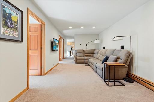 10047 Cove Pointe Road, Brainerd, MN 56401