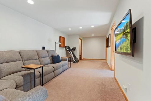 10047 Cove Pointe Road, Brainerd, MN 56401