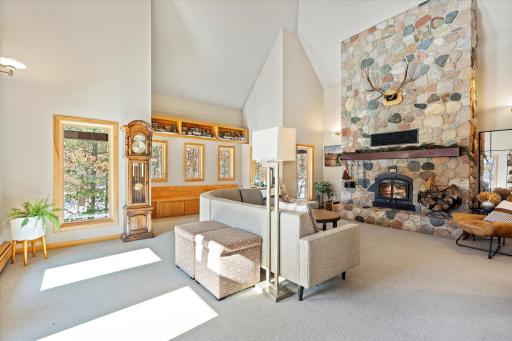 10047 Cove Pointe Road, Brainerd, MN 56401