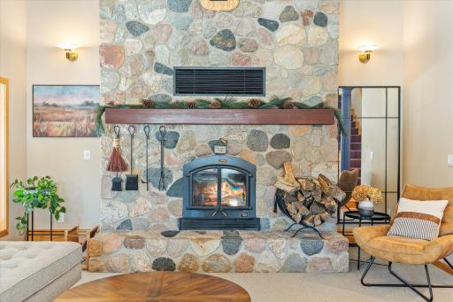 10047 Cove Pointe Road, Brainerd, MN 56401