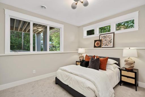 5316 Highwood Drive W, Edina, MN 55436