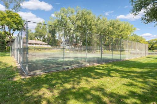 5316 Highwood Drive W, Edina, MN 55436