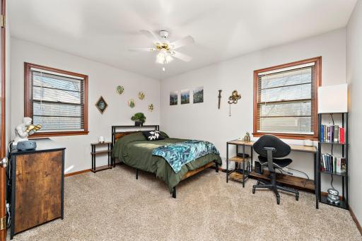 3 beds on the main level!