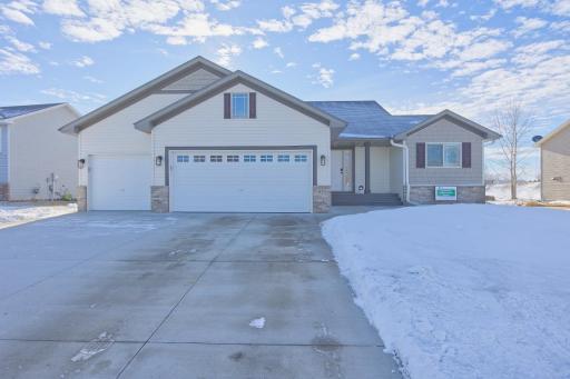 Photo for 845 Mallard Avenue, Winsted, MN 55395 - listing #7008263 845 Mallard Avenue, Winsted, MN 55395