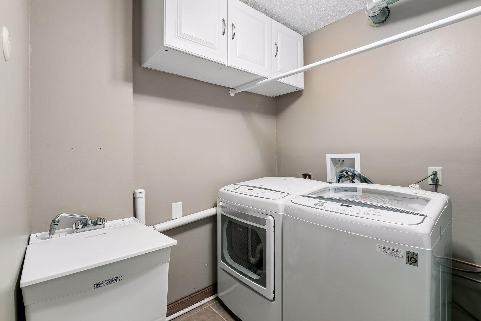 4334 Highland Drive - Spacecrafting - 0045.jpg