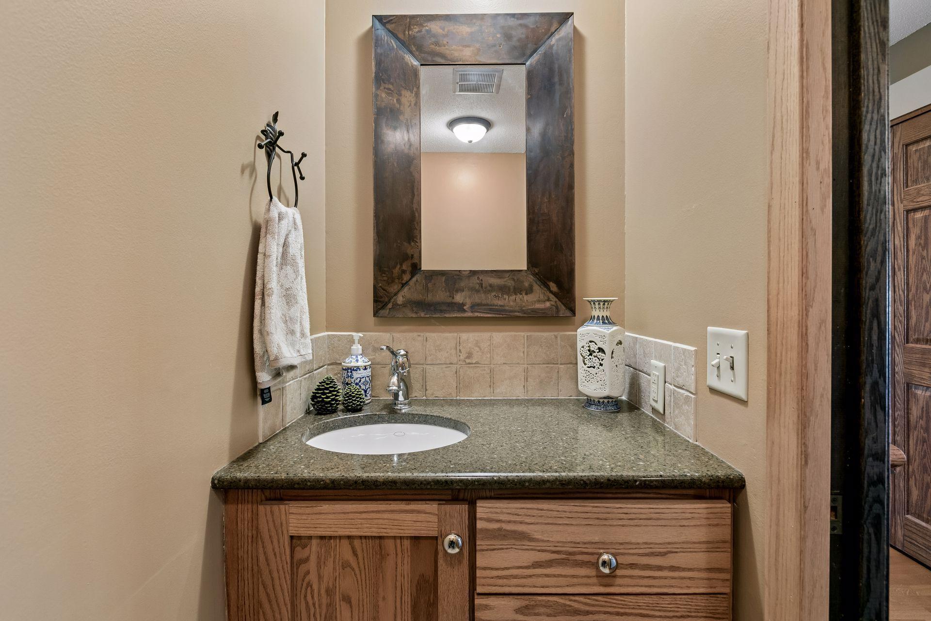 4334 Highland Drive - Spacecrafting - 0026.jpg