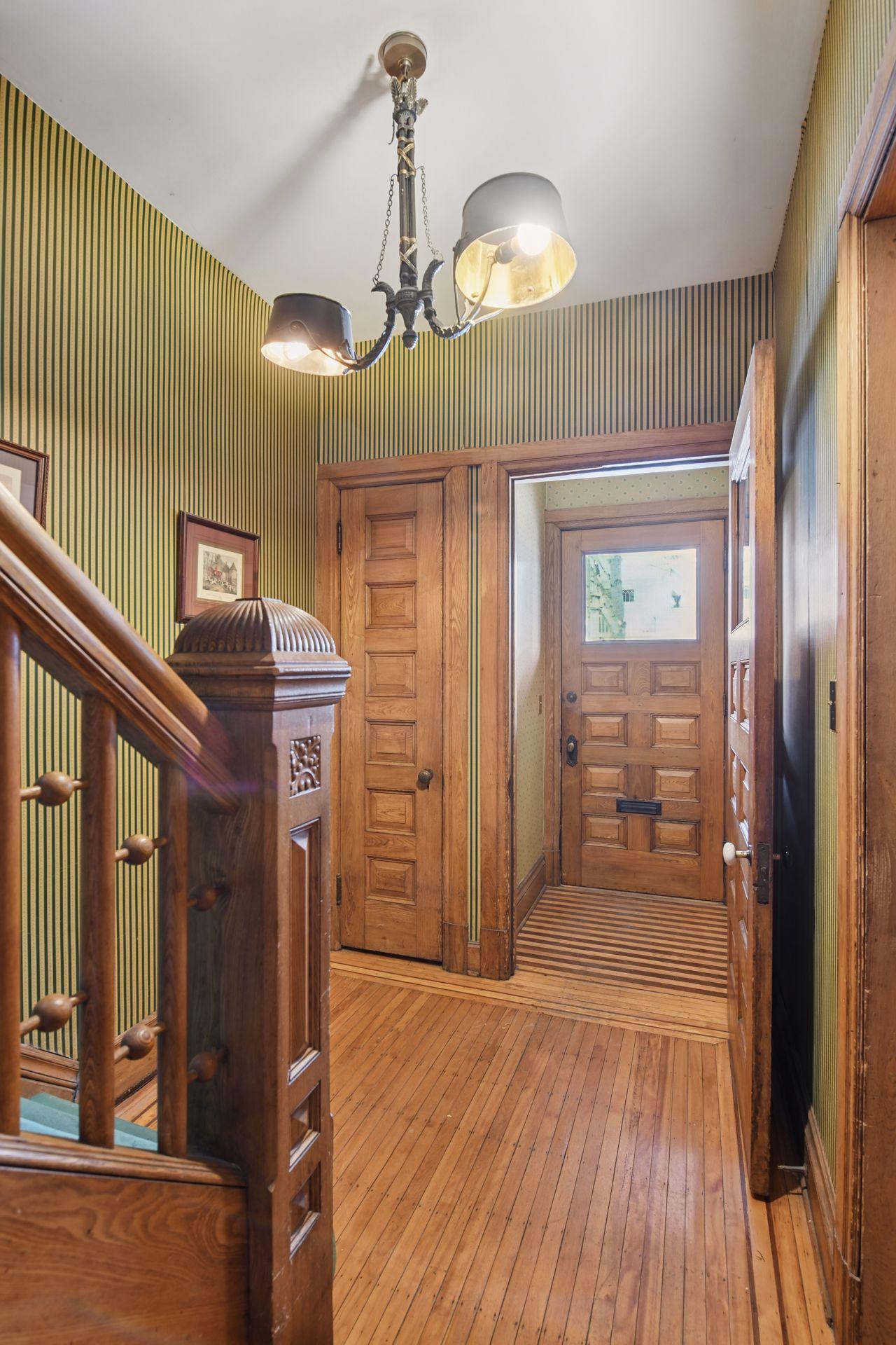 108 East 25th Street - Spacecrafting - 0002.jpg