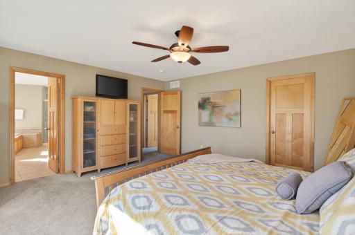 14831 Lac Lavon Drive, Burnsville, MN 55306