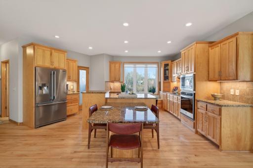 14831 Lac Lavon Drive, Burnsville, MN 55306