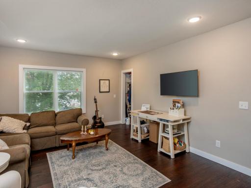 1926 Grand Avenue, Saint Paul, MN 55105