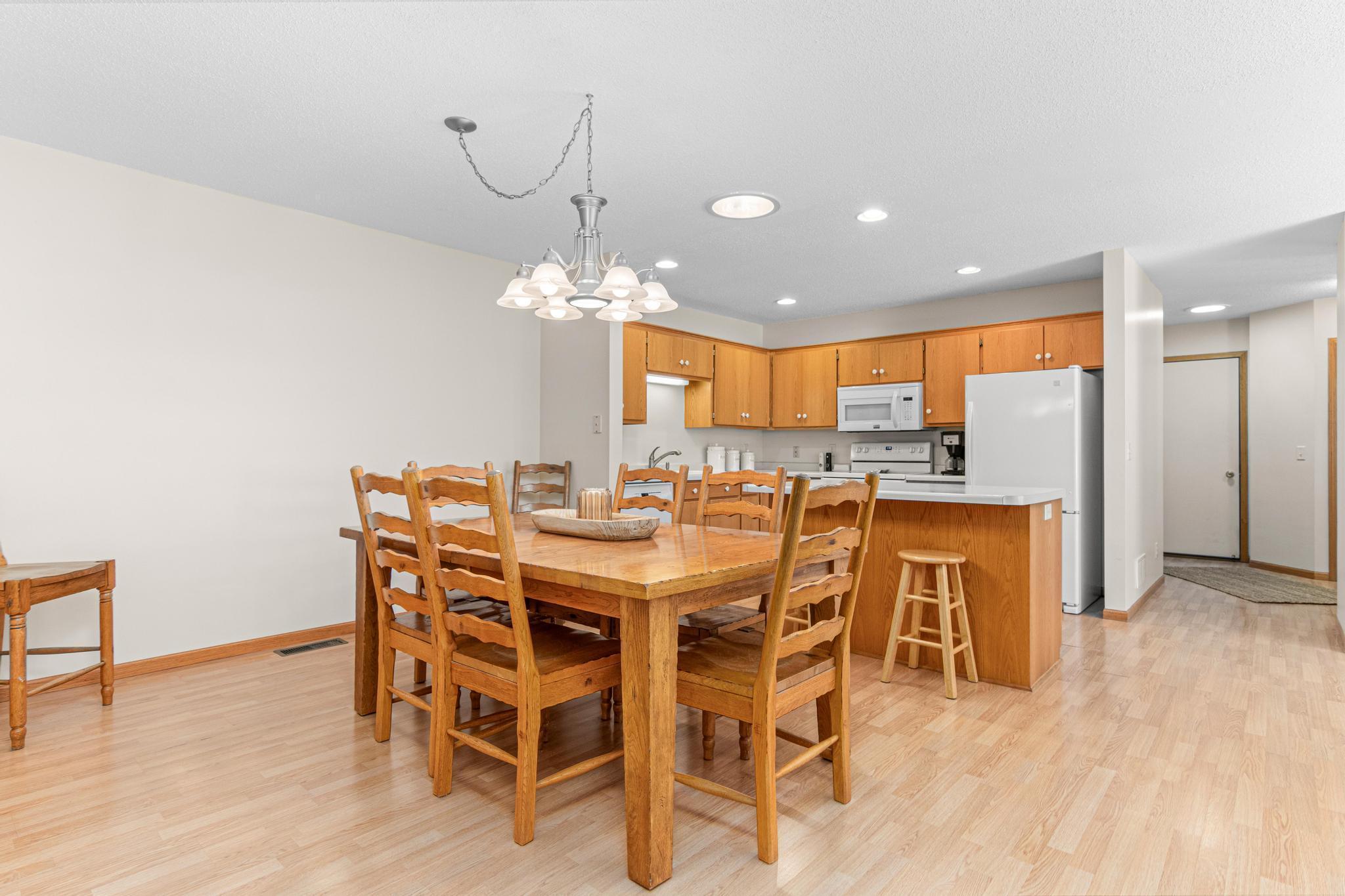 205 Circle View Drive-8.jpg