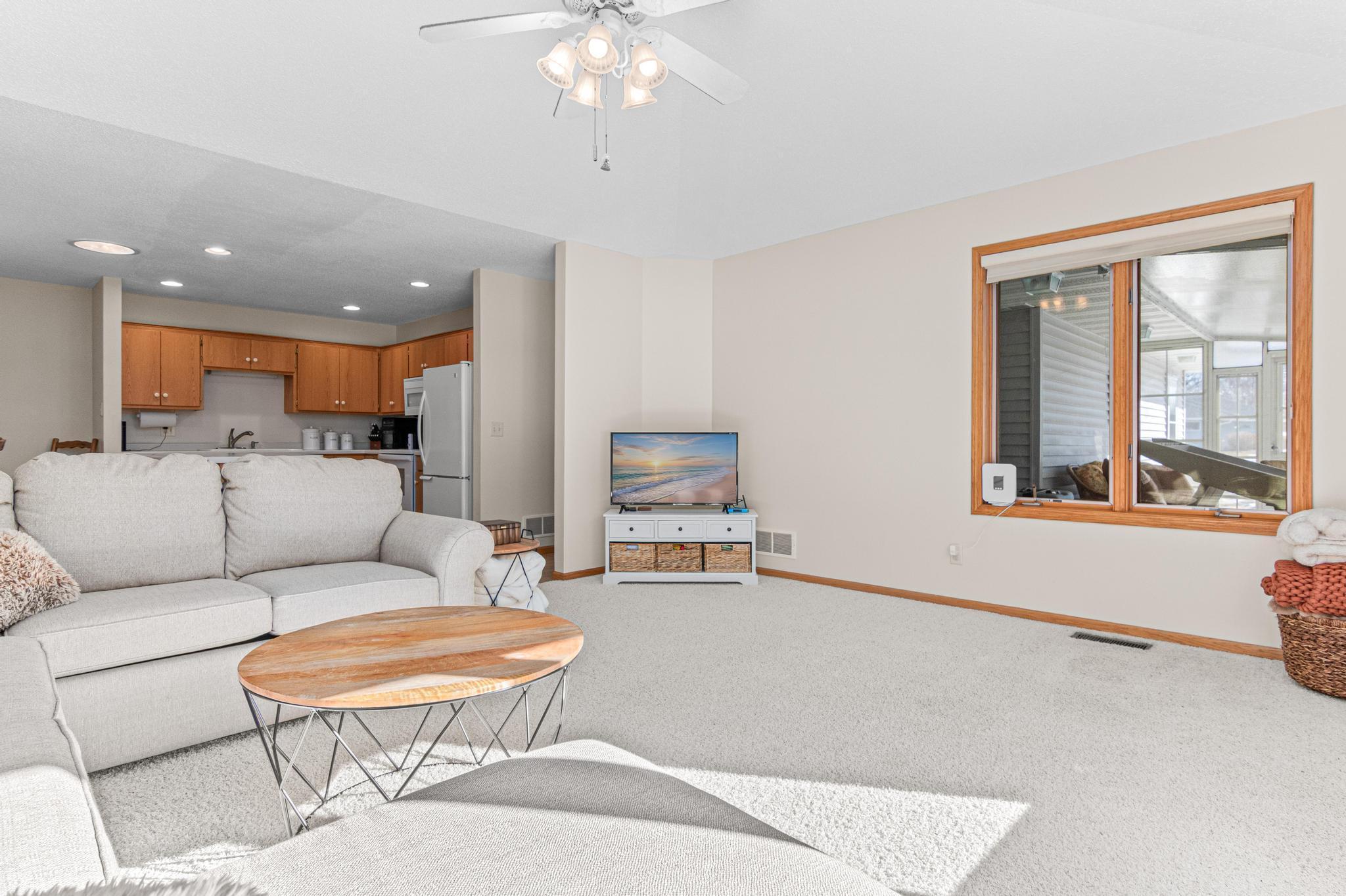 205 Circle View Drive-4.jpg