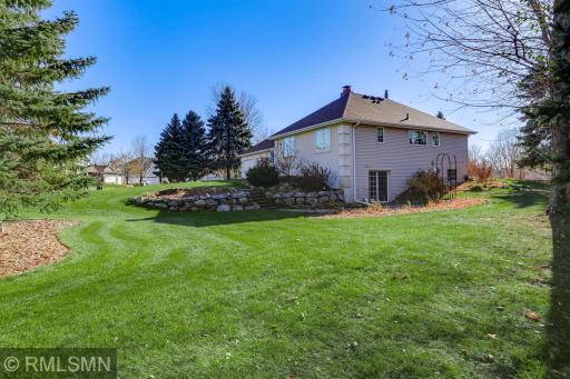 18455 95th Place N, Maple Grove, MN 55311