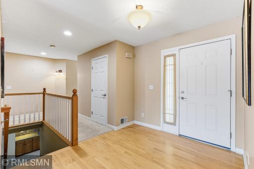 18455 95th Place N, Maple Grove, MN 55311