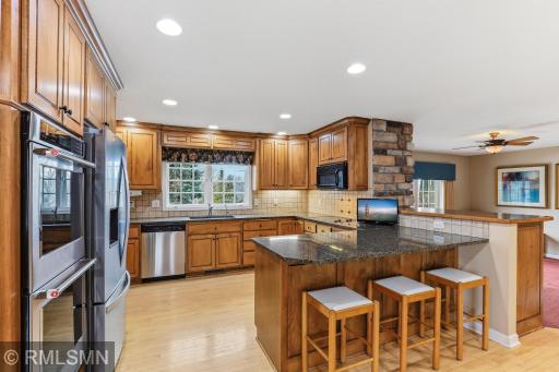 18455 95th Place N, Maple Grove, MN 55311