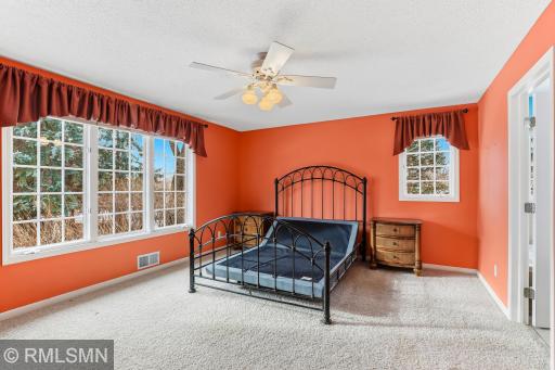 18455 95th Place N, Maple Grove, MN 55311