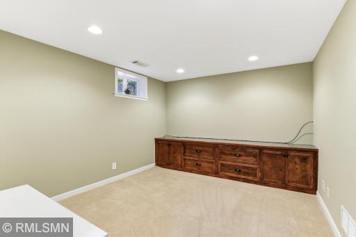 18455 95th Place N, Maple Grove, MN 55311