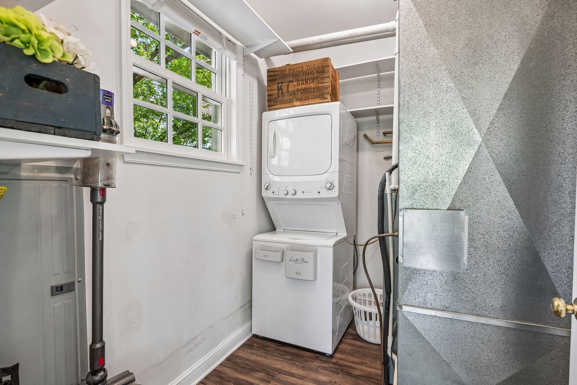 2nd laundry on the main floor