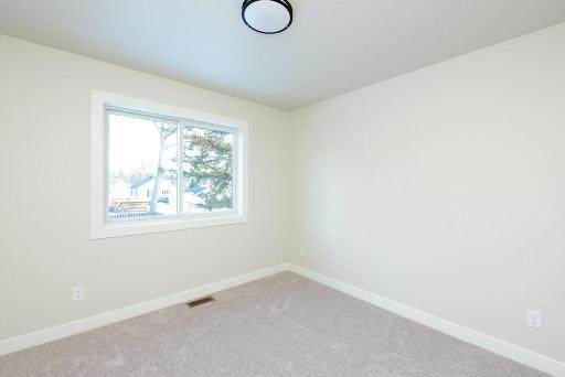 1018 3rd Avenue N, Moorhead, MN 56560