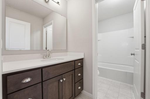 16221 Duskwood Trail, Lakeville, MN 55044