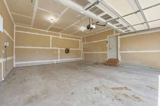 16221 Duskwood Trail, Lakeville, MN 55044