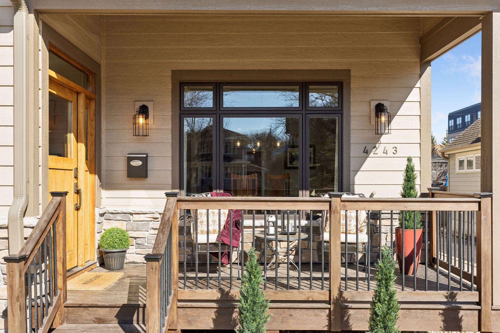 4243 Vincent Avenue South - Spacecrafting - 0004.jpg