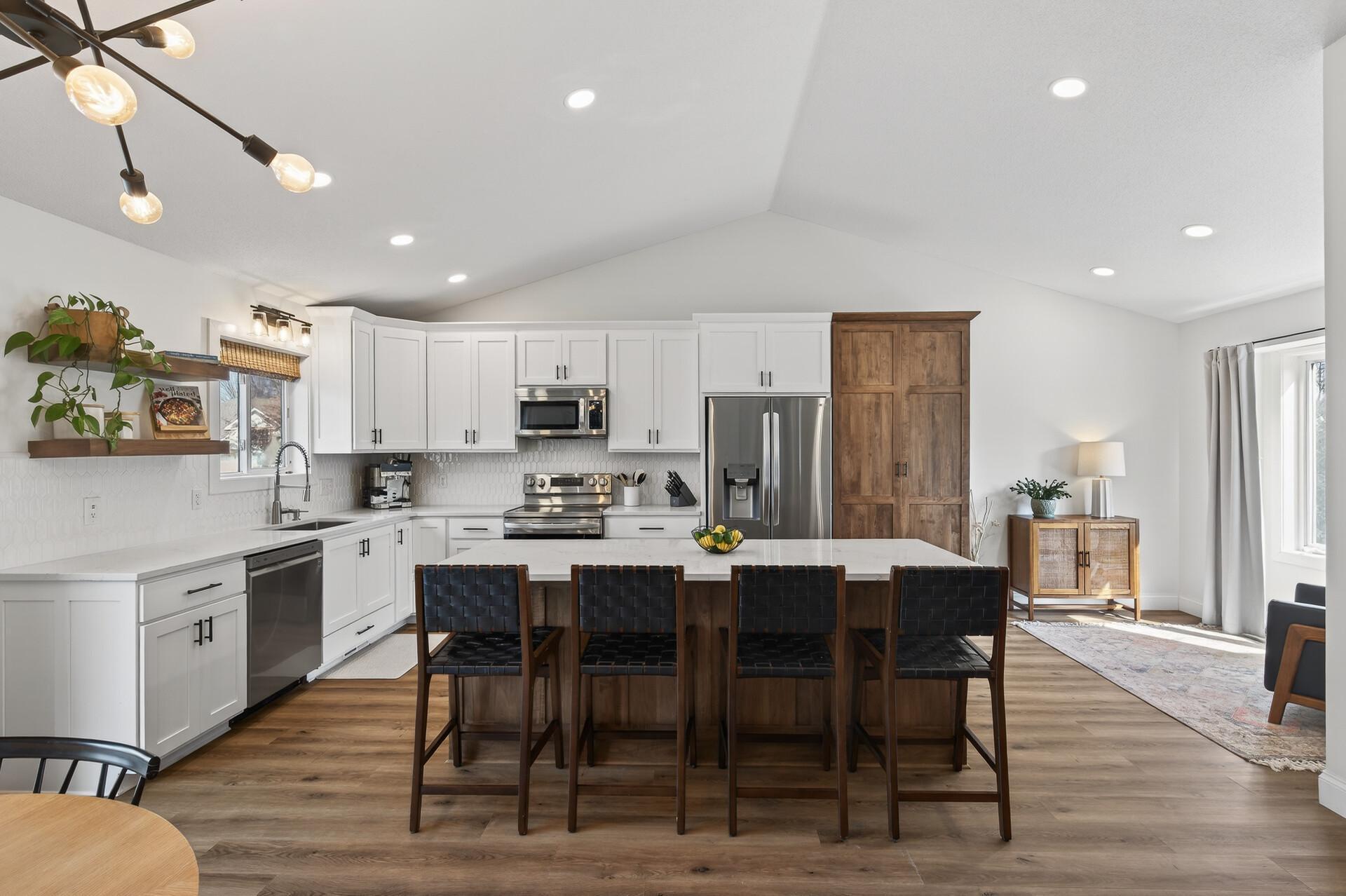 Vaulted ceilings and ample countertop space.