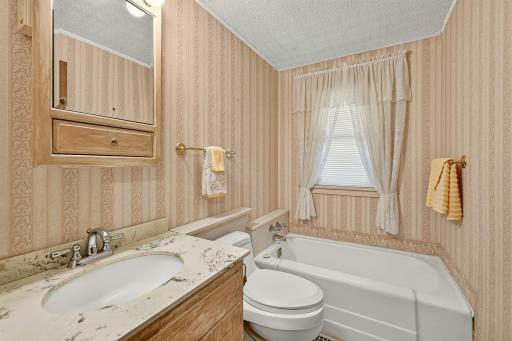 415 23rd Avenue SW, Rochester, MN 55902