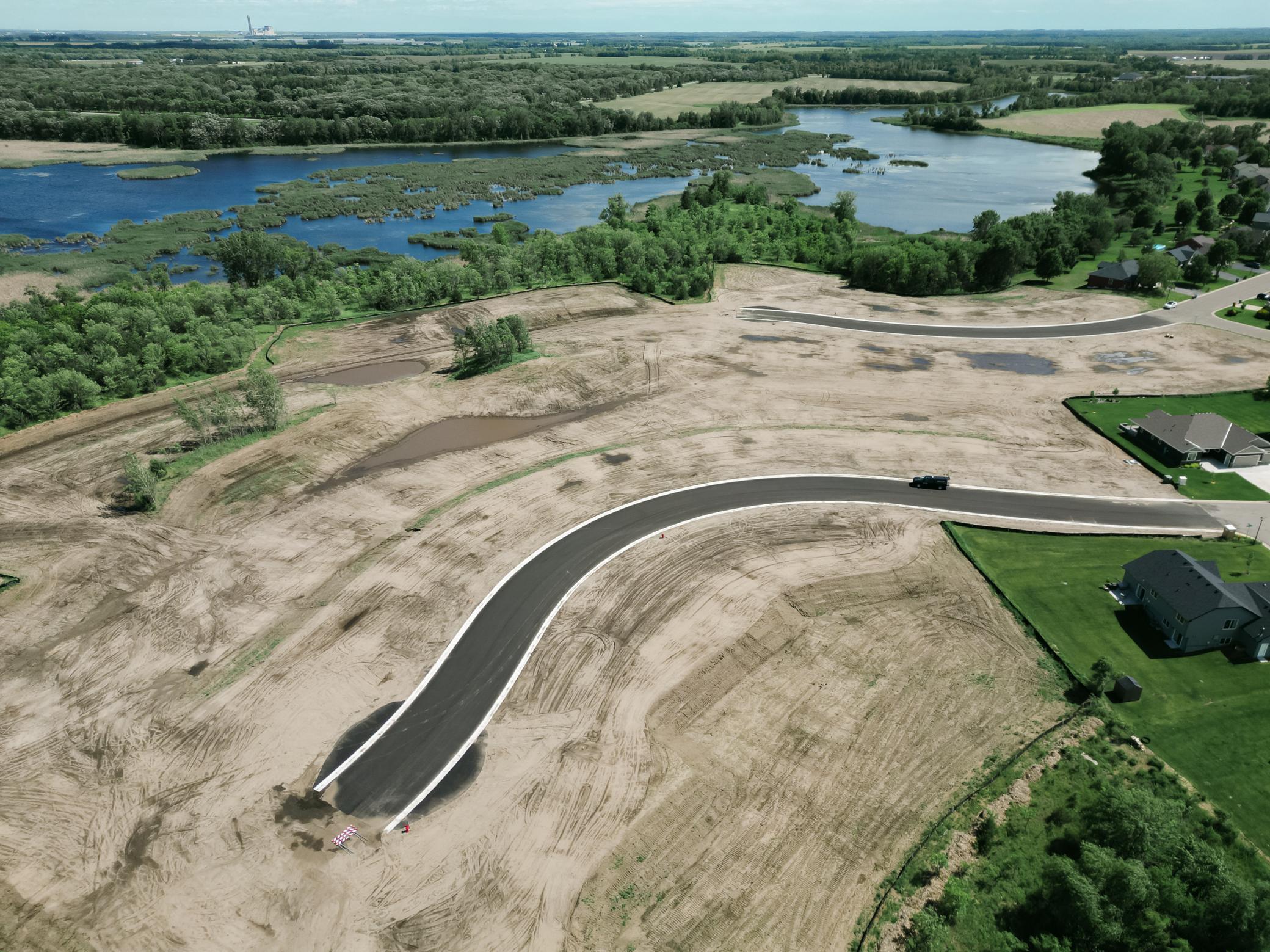 City park access to 156 acre Clear Lake Pond